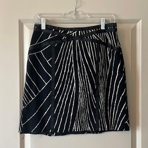 Ann Taylor size 4 skirt. Great condition